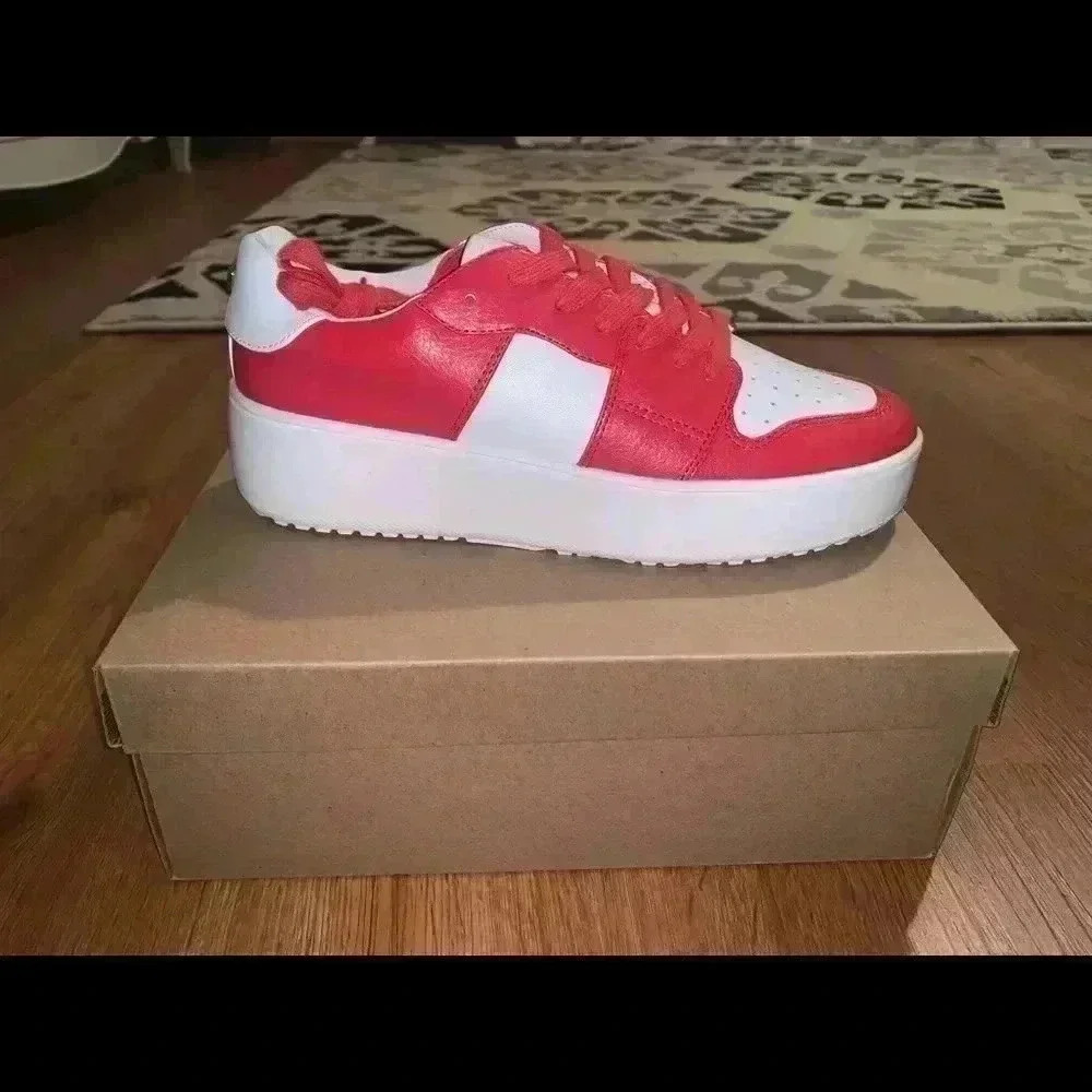 Steve Madden Varsity Sneakers White/Red! NIB! 9